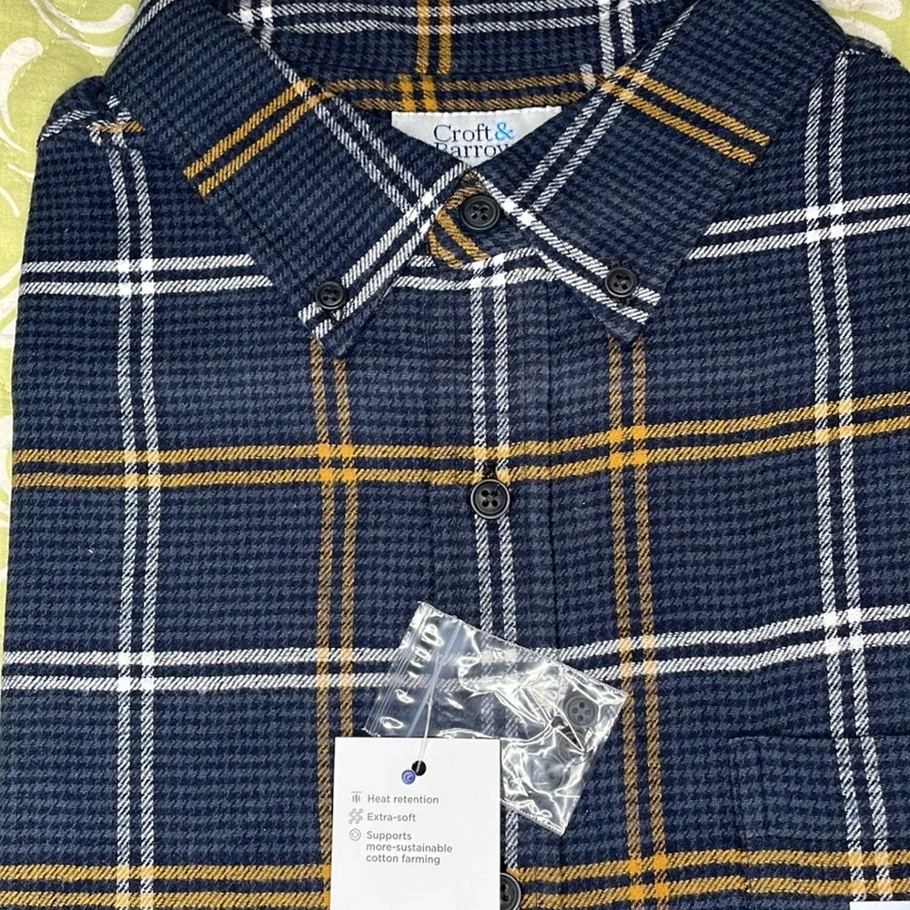 NWT‎ M  Flannel Button Down Shirt Croft & Barrow Men